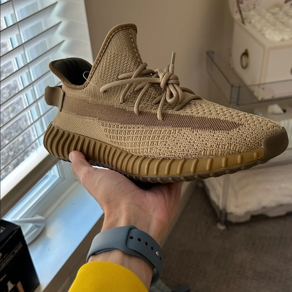 Yeezy 350 size 12 (fits 11/11.5) “Earth” Colorway - Picture 2 of 3